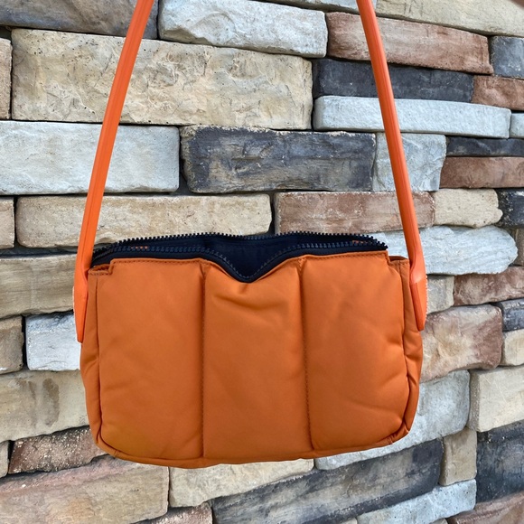 Heaven by Marc Jacobs Puffy Shoulder Bag - Picture 3 of 6